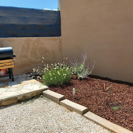 Studio Independant Dans Villa Neffies ภายนอก รูปภาพ
